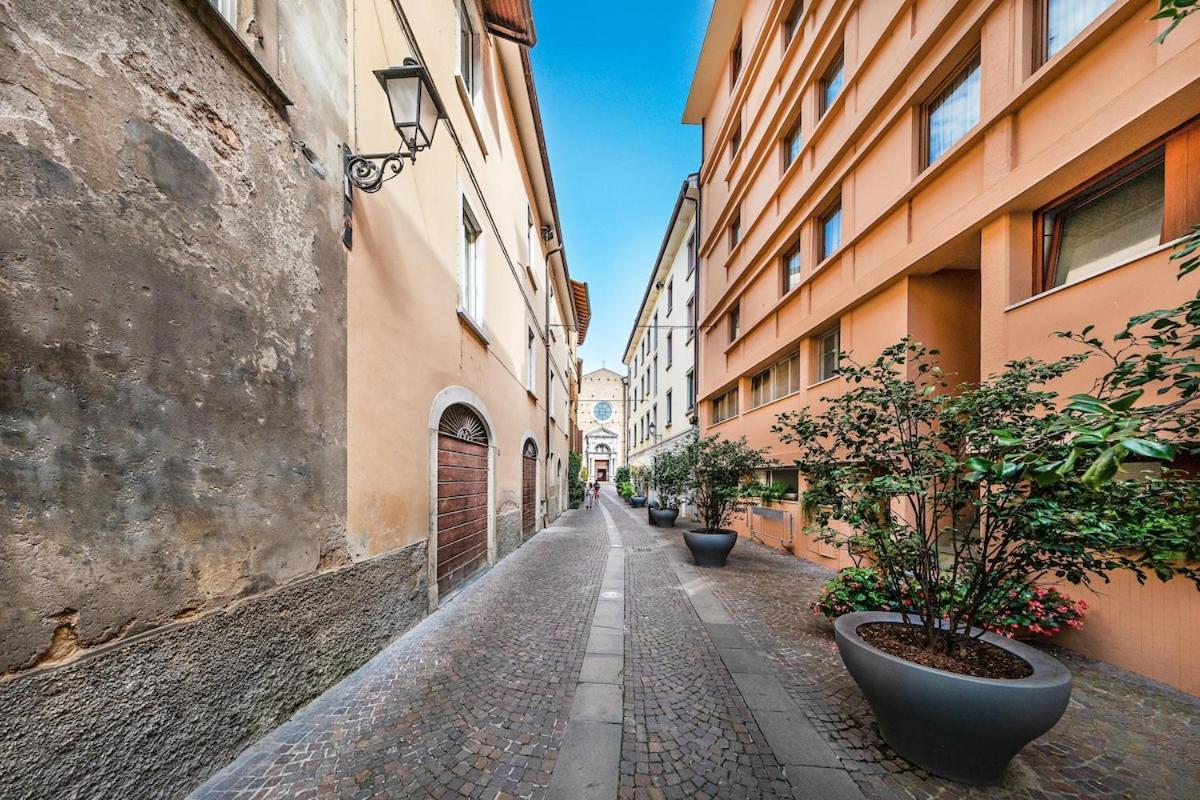 Il Lago Apartments By Wonderful Italy Salò Exteriér fotografie